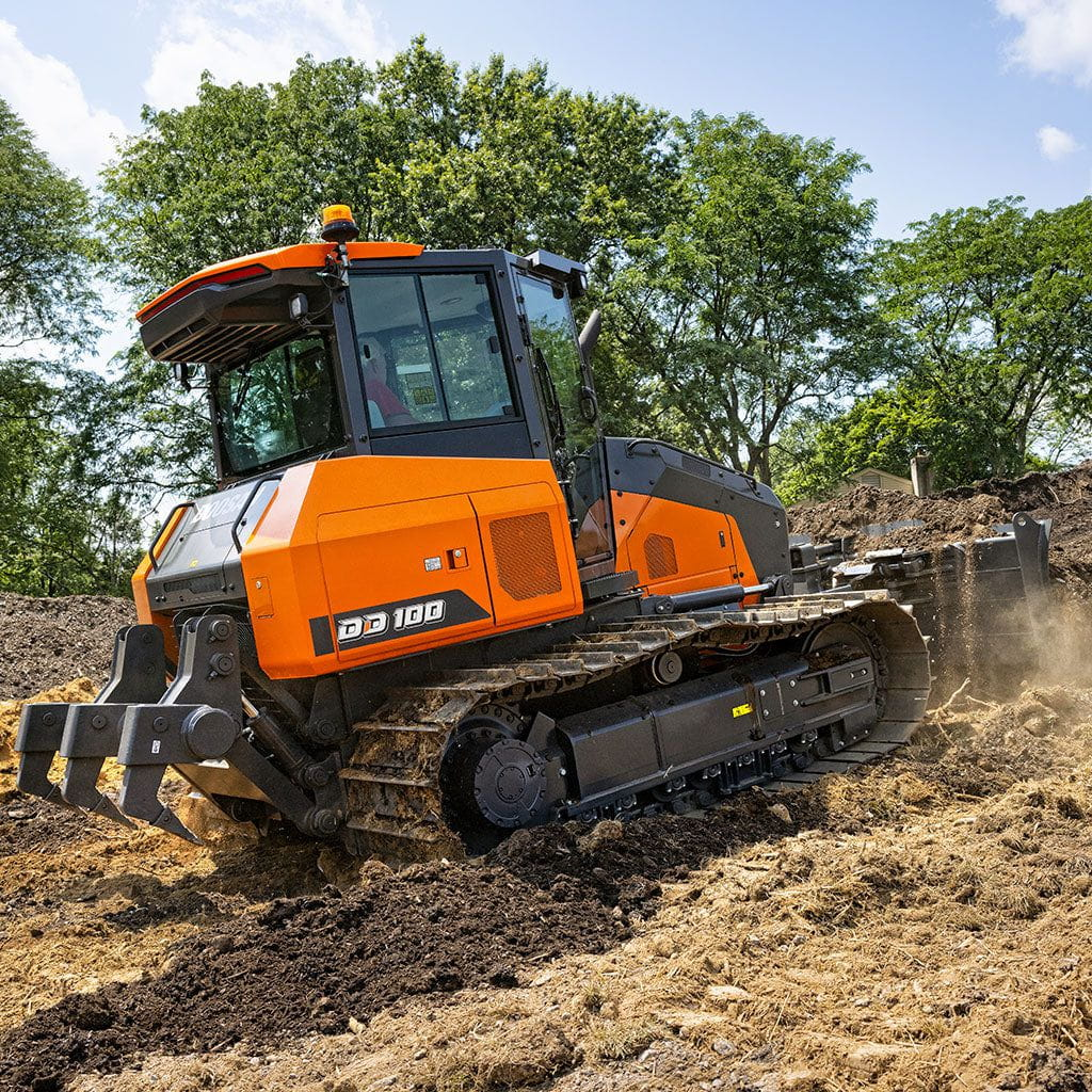 DEVELON DD100 Dozer